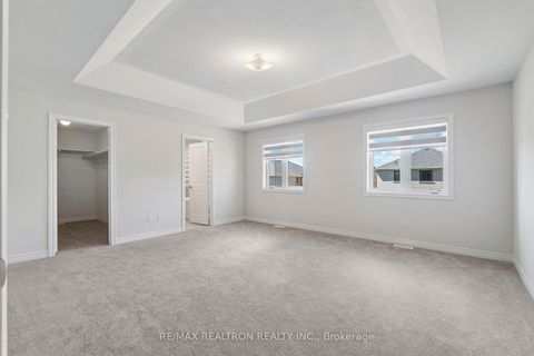 Photo 23 at 14 Sam Battaglia Cres Crescent, Sutton & Jackson's Point, Georgina