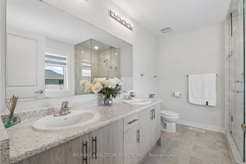 Photo 29 at 14 Sam Battaglia Cres Crescent, Sutton & Jackson's Point, Georgina