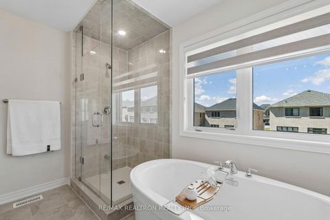 Photo 33 at 14 Sam Battaglia Cres Crescent, Sutton & Jackson's Point, Georgina