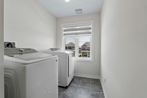 Photo 39 at 14 Sam Battaglia Cres Crescent, Sutton & Jackson's Point, Georgina