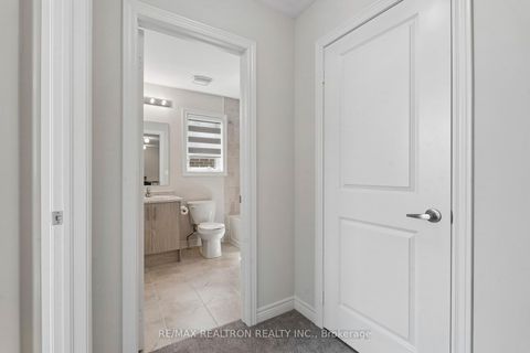 Photo 42 at 14 Sam Battaglia Cres Crescent, Sutton & Jackson's Point, Georgina