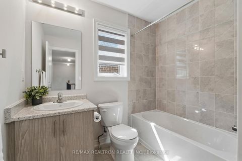 Photo 46 at 14 Sam Battaglia Cres Crescent, Sutton & Jackson's Point, Georgina