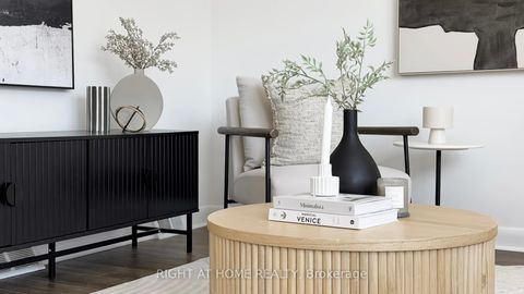 Photo 7 at 33 Sanderling Place, Don Mills, Toronto