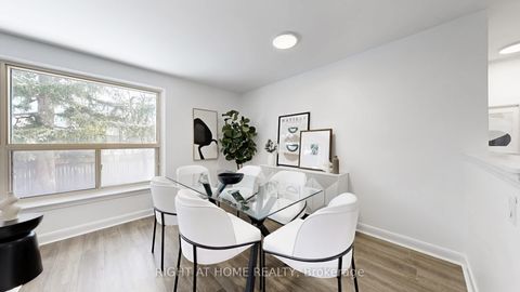 Photo 8 at 33 Sanderling Place, Don Mills, Toronto