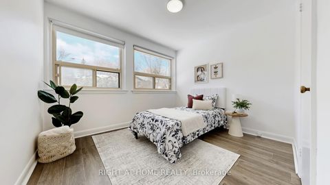Photo 20 at 33 Sanderling Place, Don Mills, Toronto