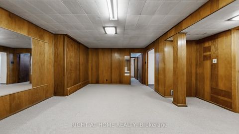 Photo 35 at 33 Sanderling Place, Don Mills, Toronto