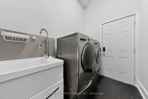 Photo 11 at 143 Shelbourne Drive, Vellore Village, Vaughan