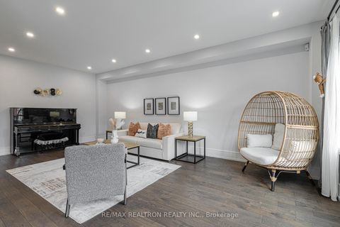 Photo 13 at 143 Shelbourne Drive, Vellore Village, Vaughan