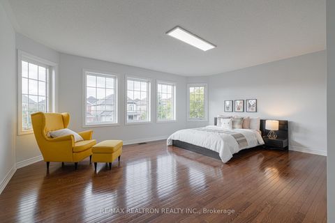 Photo 32 at 143 Shelbourne Drive, Vellore Village, Vaughan