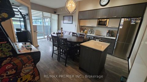 Photo 7 at 339 - 4800 Highway 7, East Woodbridge, Vaughan