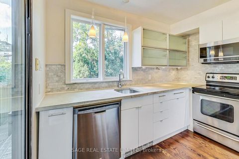 Photo 9 at 46 Alberta Avenue, Wychwood, Toronto