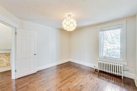Photo 14 at 46 Alberta Avenue, Wychwood, Toronto