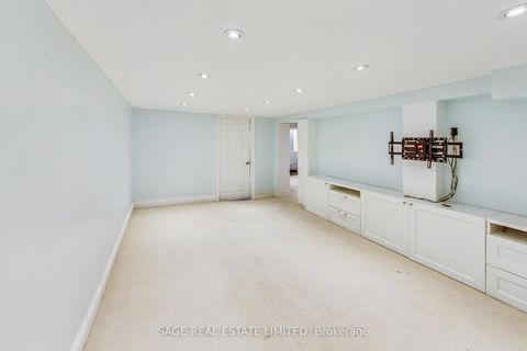Photo 37 at 46 Alberta Avenue, Wychwood, Toronto