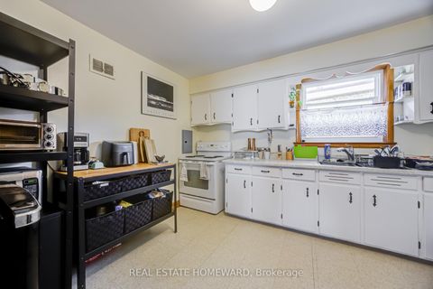 Photo 10 at 170 Wheeler Avenue, The Beaches, Toronto