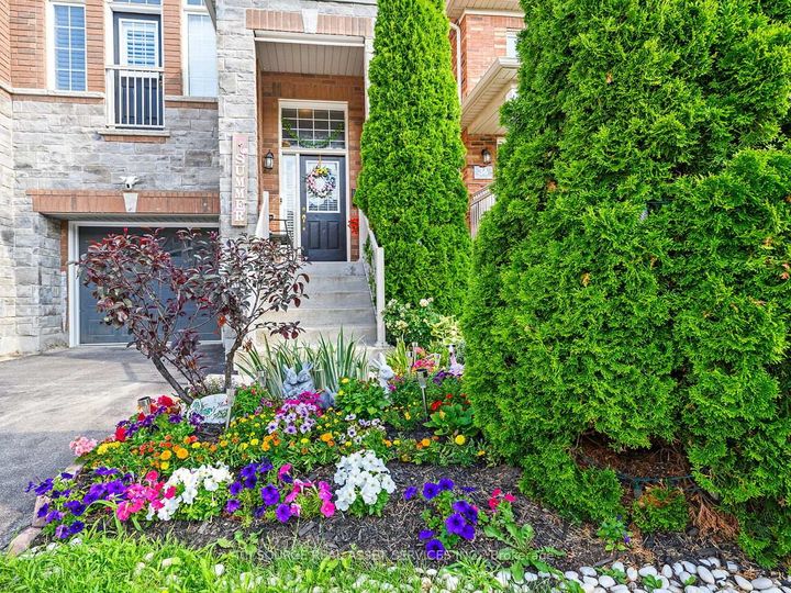 Photo 1 at 38 Betty Nagle Street, Pelmo Park W5, Toronto