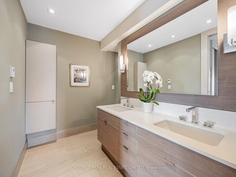 Photo 21 at 8 - 423 Avenue Road, St. Clair, Toronto