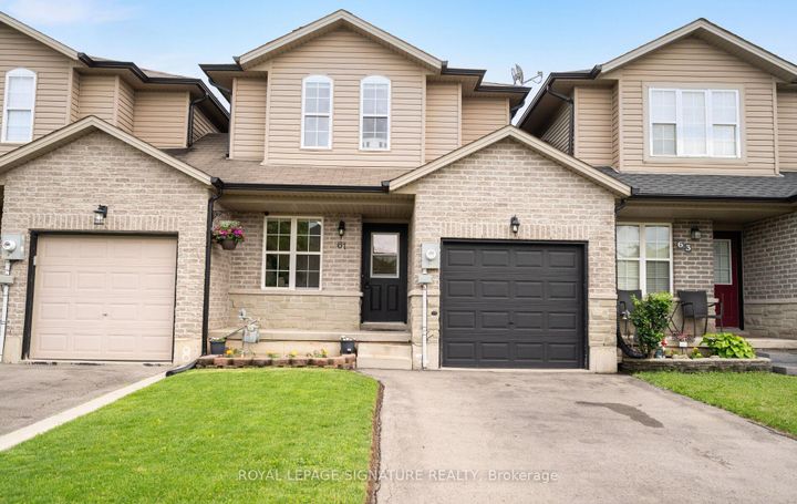 Photo 1 at 61 Thames Way, Mount Hope, Hamilton