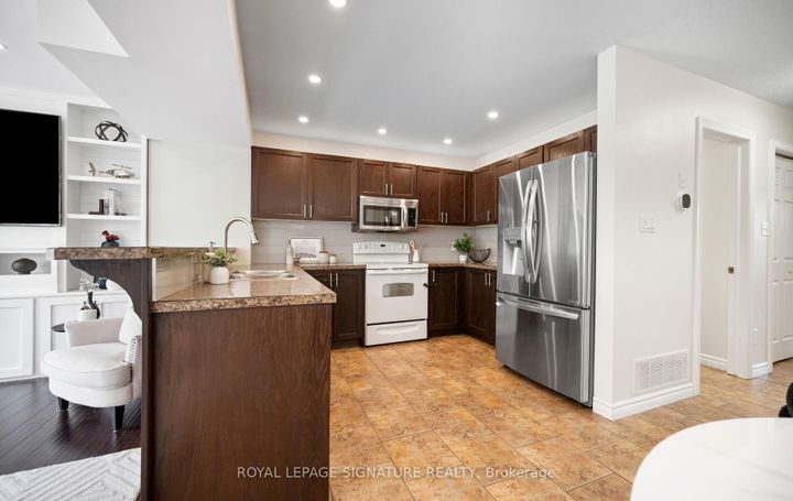 Photo 13 at 61 Thames Way, Mount Hope, Hamilton