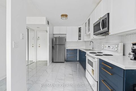 Photo 12 at 803 - 10 Martha Eaton Way, Amesbury, Toronto