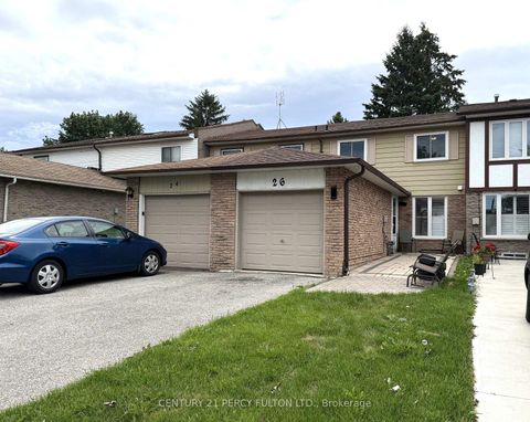 Photo 1 at 26 Robbinstone Drive, Malvern, Toronto