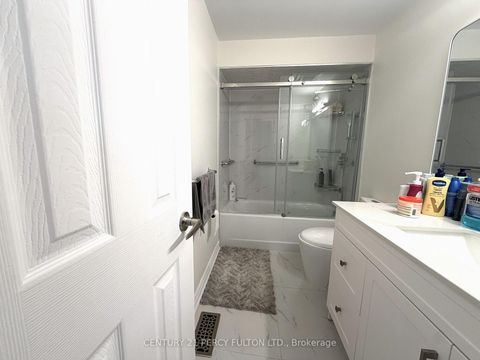 Photo 13 at 26 Robbinstone Drive, Malvern, Toronto