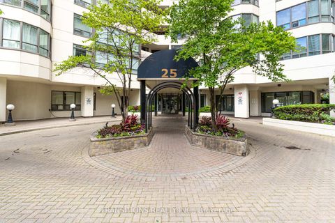 Photo 9 at 610 - 25 Maitland Street, Yonge Corridor, Toronto