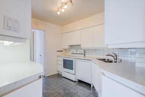 Photo 15 at 610 - 25 Maitland Street, Yonge Corridor, Toronto
