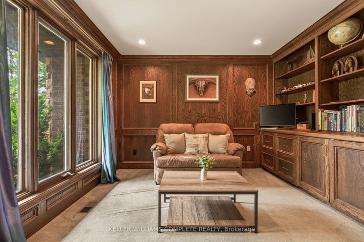 Photo 5 at 20 Tamwood Court, Stoney Creek Mountain, Hamilton