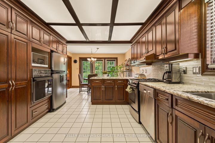 Photo 15 at 20 Tamwood Court, Stoney Creek Mountain, Hamilton