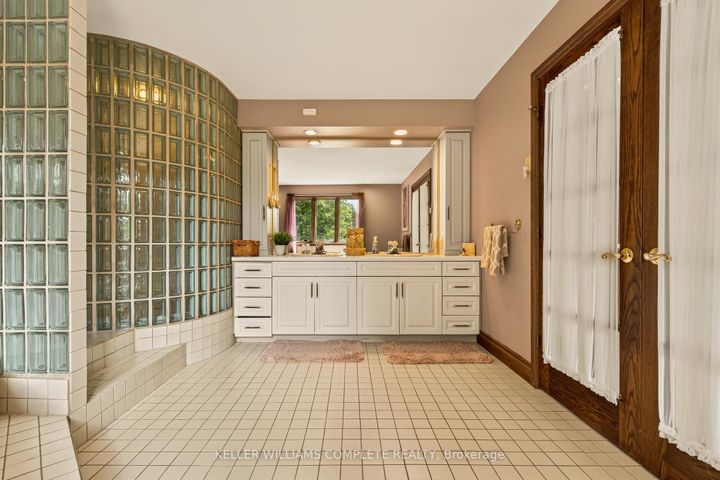 Photo 28 at 20 Tamwood Court, Stoney Creek Mountain, Hamilton