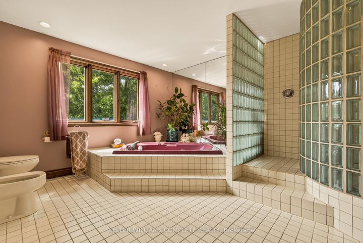Photo 29 at 20 Tamwood Court, Stoney Creek Mountain, Hamilton