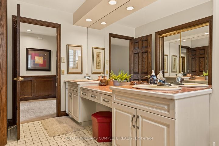 Photo 35 at 20 Tamwood Court, Stoney Creek Mountain, Hamilton