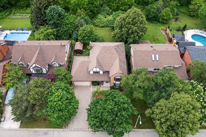 Photo 42 at 20 Tamwood Court, Stoney Creek Mountain, Hamilton