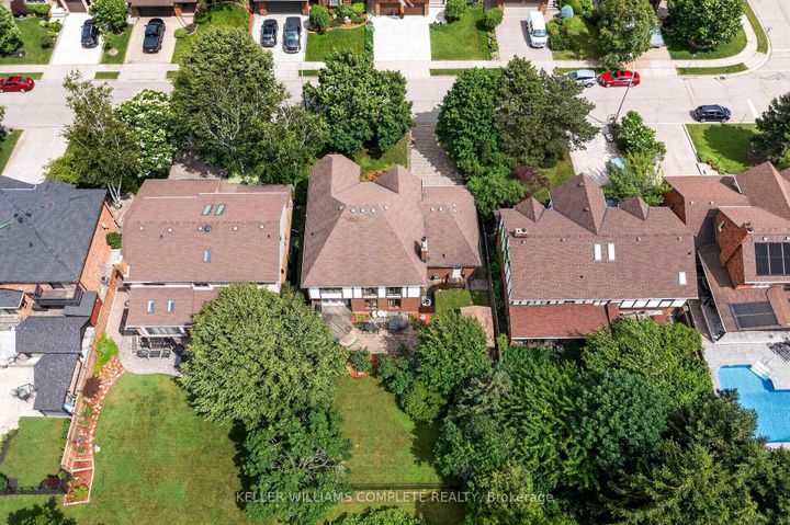 Photo 44 at 20 Tamwood Court, Stoney Creek Mountain, Hamilton