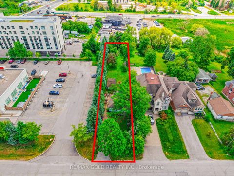 Photo 3 at 3 Aubrey Avenue, Oak Ridges, Richmond Hill