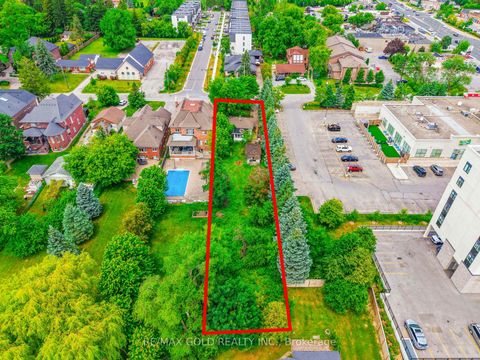 Photo 5 at 3 Aubrey Avenue, Oak Ridges, Richmond Hill