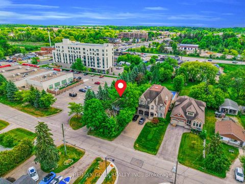 Photo 11 at 3 Aubrey Avenue, Oak Ridges, Richmond Hill