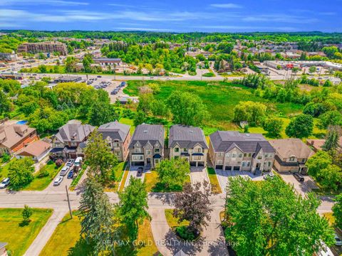 Photo 12 at 3 Aubrey Avenue, Oak Ridges, Richmond Hill