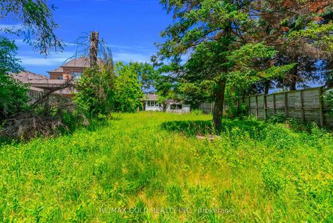 Photo 29 at 3 Aubrey Avenue, Oak Ridges, Richmond Hill