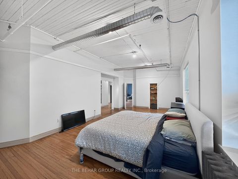 Photo 14 at 65 Bellwoods Avenue, Bellwoods, Toronto