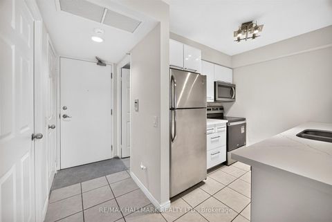 Photo 3 at 812 - 155 Beecroft Road, Westgate, Toronto