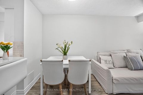 Photo 11 at 812 - 155 Beecroft Road, Westgate, Toronto