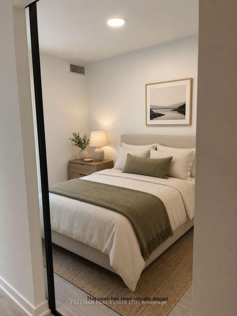 Photo 5 at 406 - 5 Lakeview Avenue, Bellwoods, Toronto