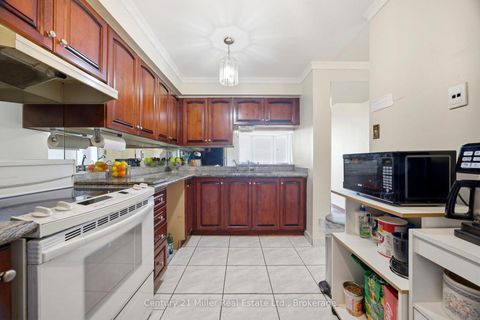 Photo 6 at 411 - 3845 Lake Shore Boulevard W, Long Branch, Toronto