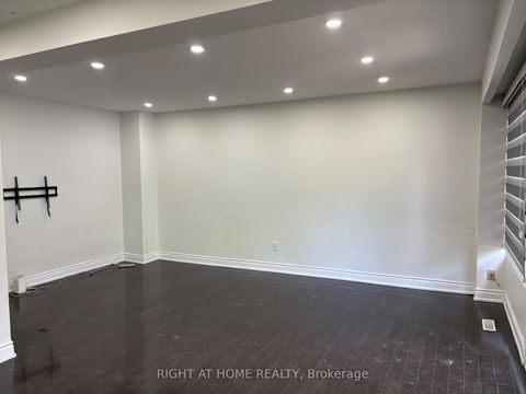 Photo 9 at 115 - 16 Litchfield Court, Clairville, Toronto