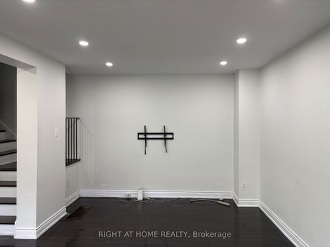 Photo 11 at 115 - 16 Litchfield Court, Clairville, Toronto