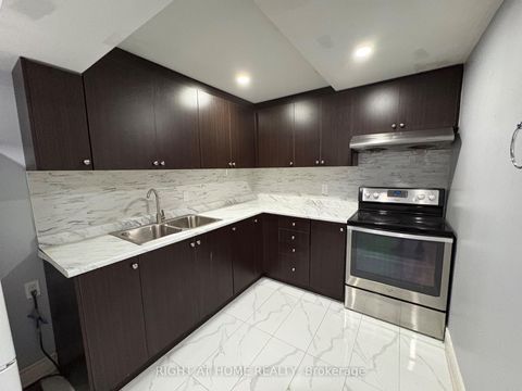 Photo 37 at 115 - 16 Litchfield Court, Clairville, Toronto
