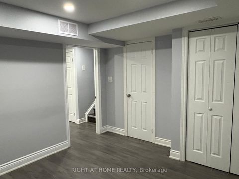 Photo 40 at 115 - 16 Litchfield Court, Clairville, Toronto