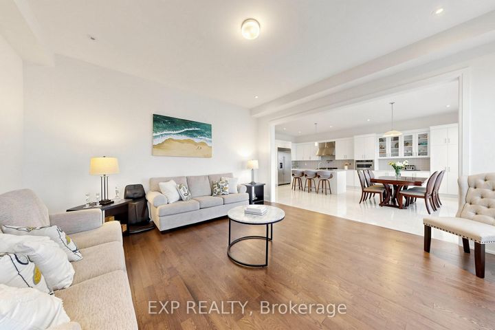 Photo 11 at 9 Backhouse Drive, Rural Richmond Hill, Richmond Hill