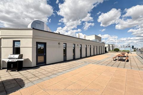 Photo 26 at 306 - 872 Sheppard Avenue W, Bathurst Manor, Toronto